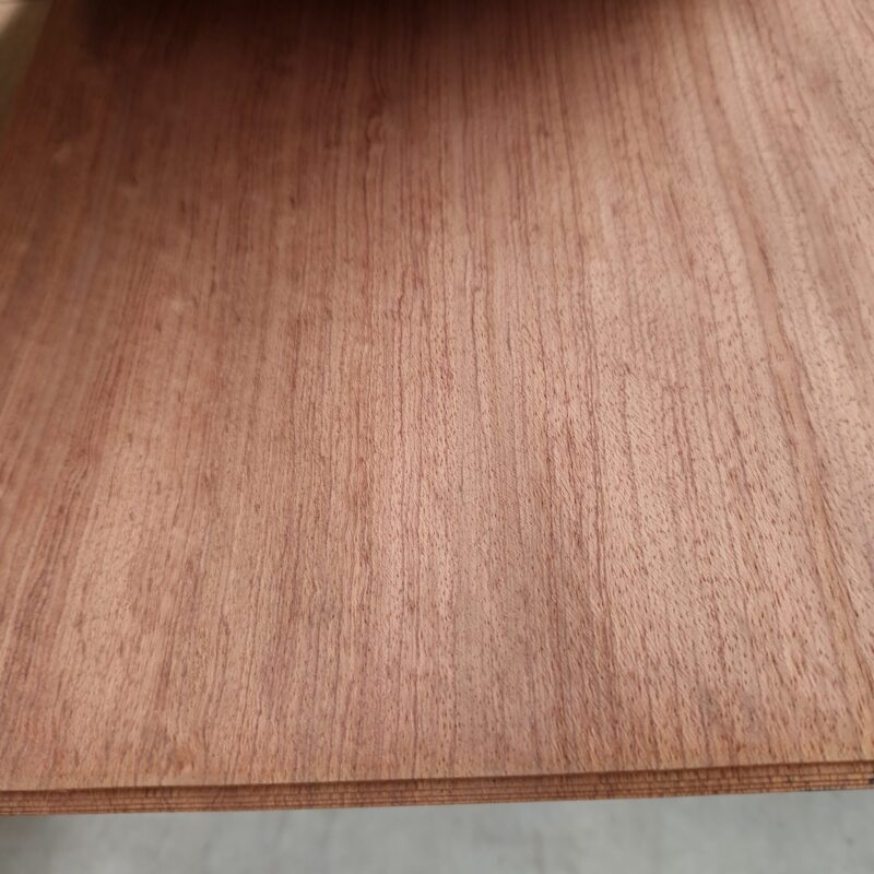 Bubinga okleina naturalna 2 scaled 1